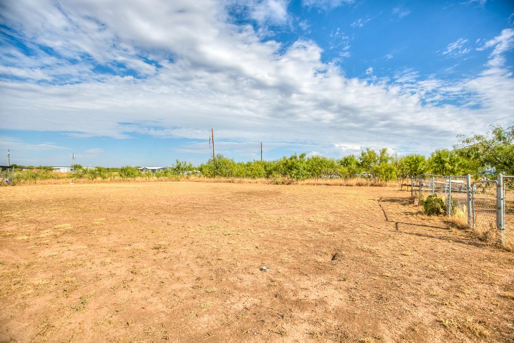 Image 27 of property listing at 10158 W Indian Creek Road, San Angelo, TX 76901