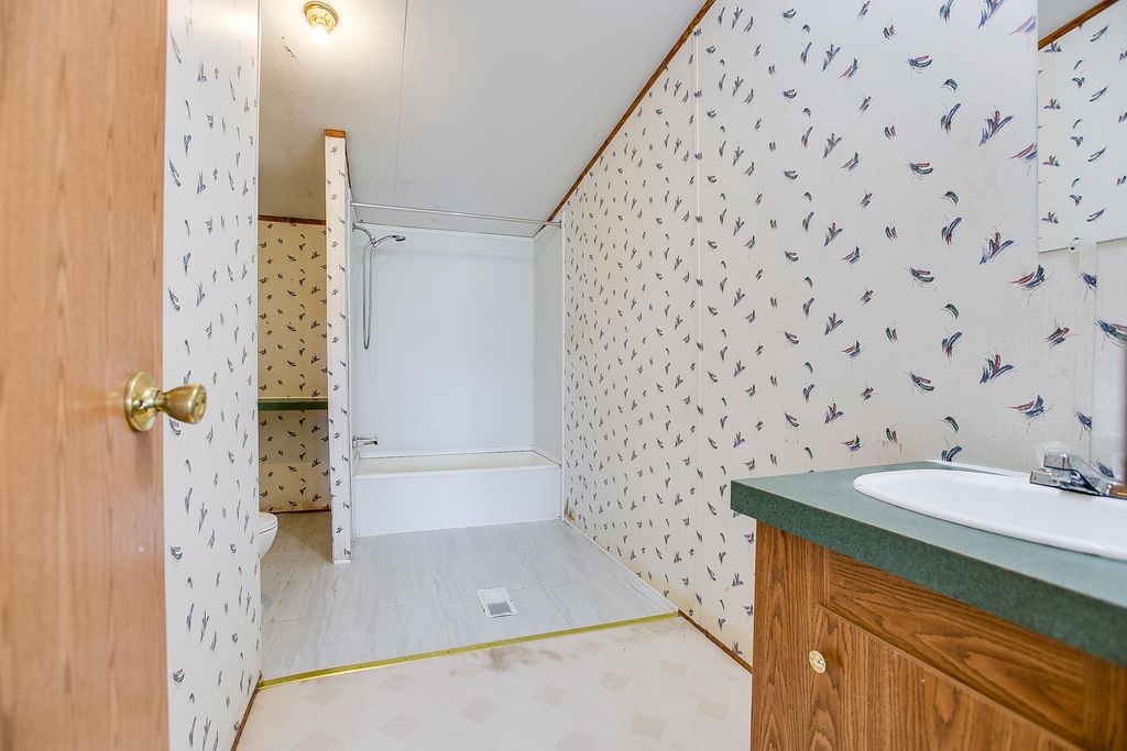 Image 5 of property listing at 10158 W Indian Creek Road, San Angelo, TX 76901