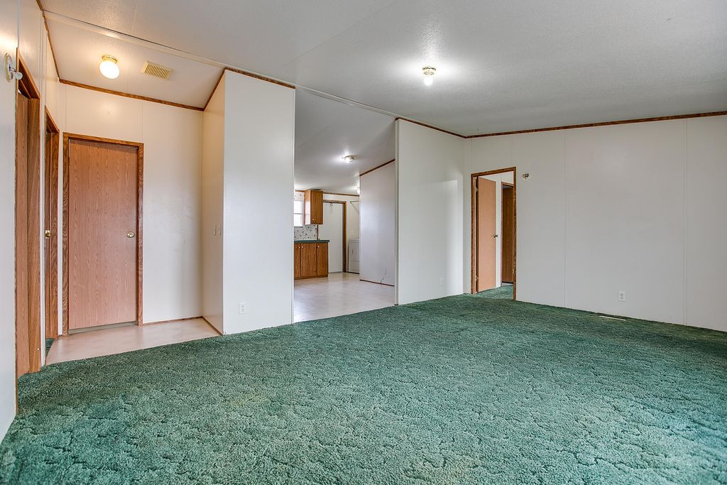 Image 8 of property listing at 10158 W Indian Creek Road, San Angelo, TX 76901
