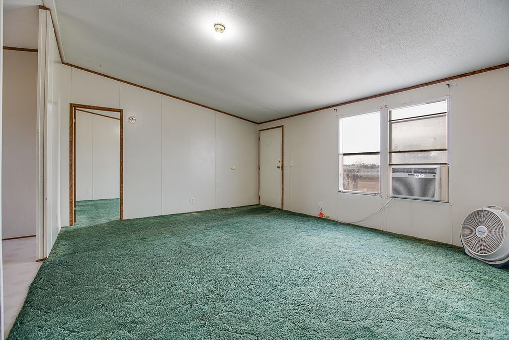 Image 9 of property listing at 10158 W Indian Creek Road, San Angelo, TX 76901