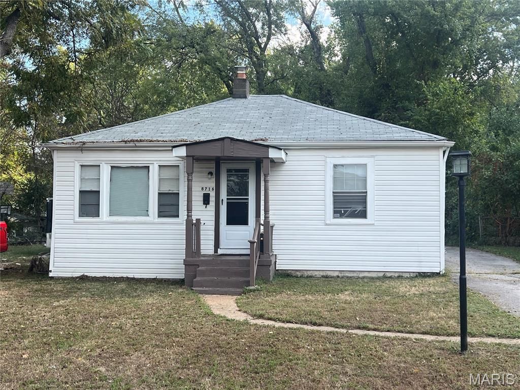 8716 Lucas And Hunt Road, St Louis, MO 63136