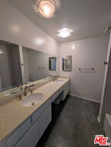 1312 S Saltair Avenue 102, Los Angeles, CA 90025