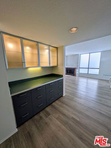 1312 S Saltair Avenue 102, Los Angeles, CA 90025