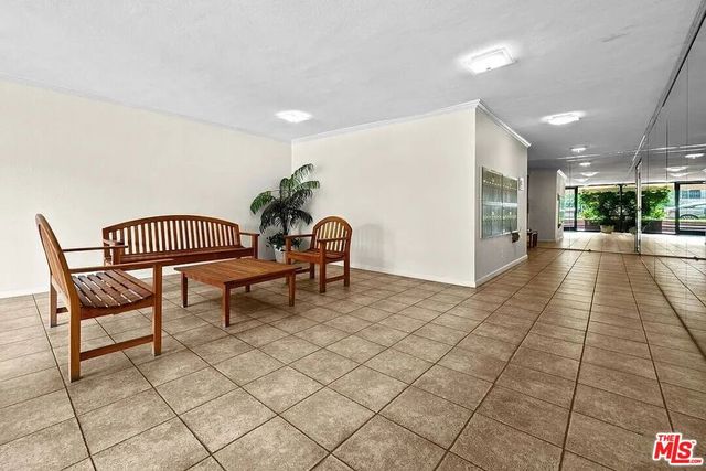 1312 S Saltair Avenue 102, Los Angeles, CA 90025