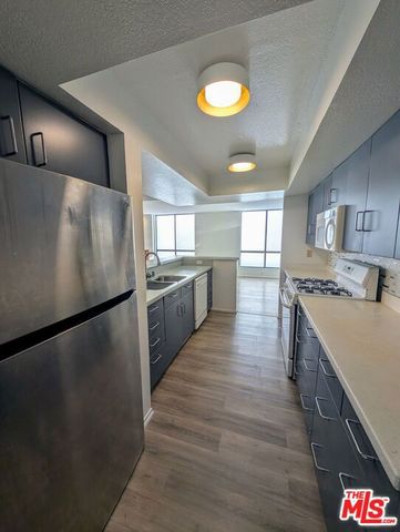 1312 S Saltair Avenue 102, Los Angeles, CA 90025