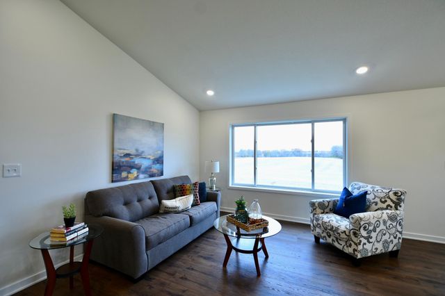 903 7th Avenue, Wanamingo, MN 55983