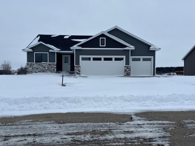 903 7th Avenue, Wanamingo, MN 55983