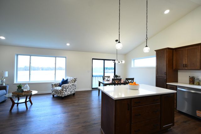 903 7th Avenue, Wanamingo, MN 55983