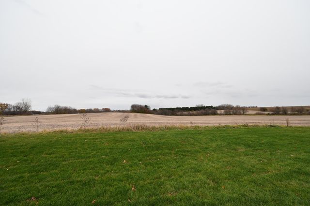 903 7th Avenue, Wanamingo, MN 55983