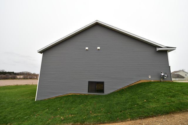 903 7th Avenue, Wanamingo, MN 55983