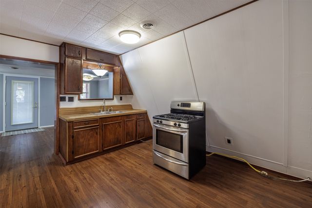 1921 Lone Eagle Drive, West Tawakoni, TX 75474