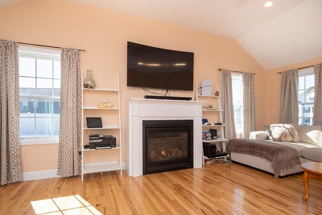 42 Arbor Ridge, Plymouth, MA 02360