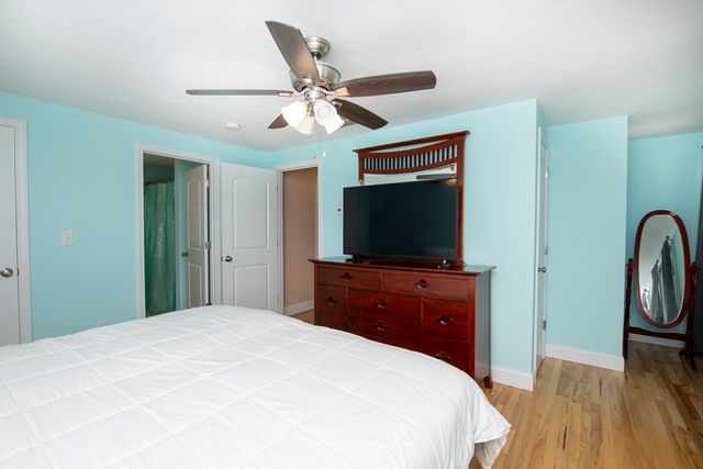 42 Arbor Ridge, Plymouth, MA 02360