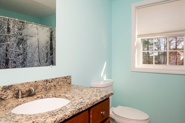 42 Arbor Ridge, Plymouth, MA 02360