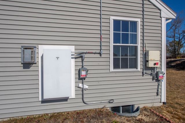 42 Arbor Ridge, Plymouth, MA 02360