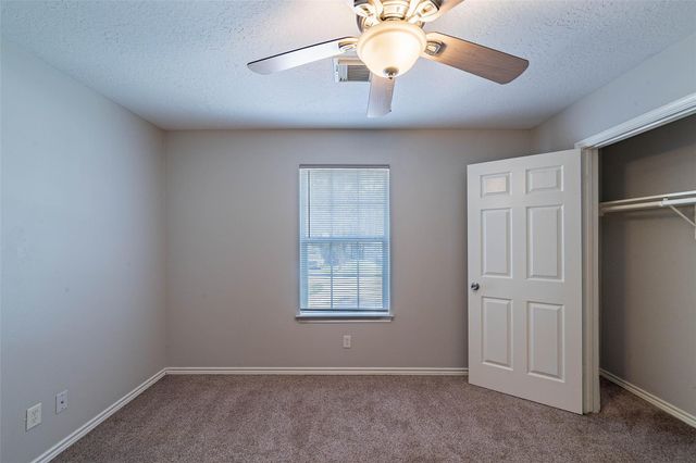 10733 Royal York Drive, Conroe, TX 77303