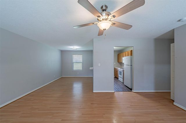 10733 Royal York Drive, Conroe, TX 77303