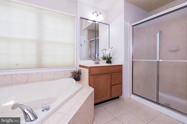 5359 YORKTOWN RUN CT, Haymarket, VA 20169