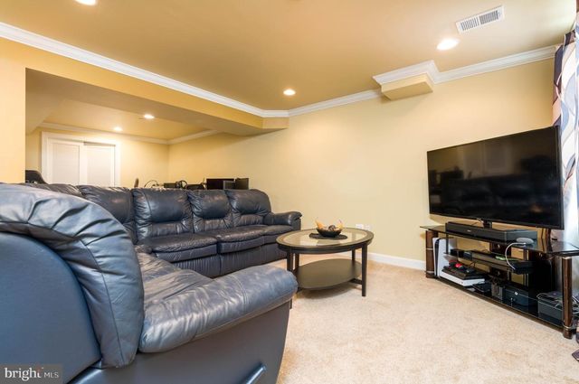 5359 YORKTOWN RUN CT, Haymarket, VA 20169