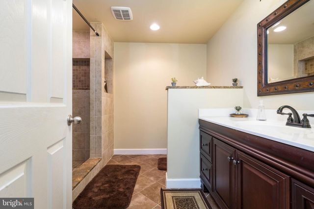 5359 YORKTOWN RUN CT, Haymarket, VA 20169