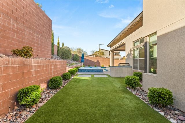 6845 Stellar Wind Street, Las Vegas, NV 89135