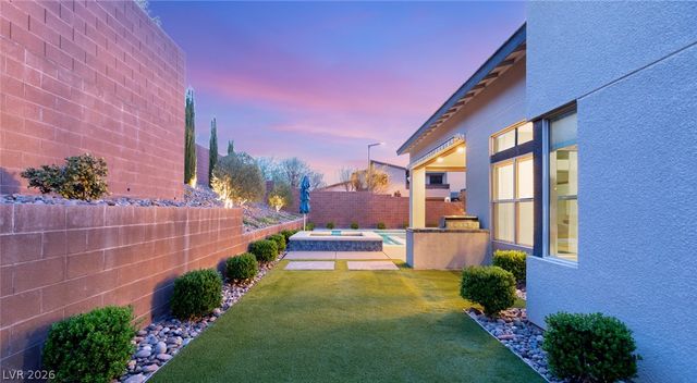 6845 Stellar Wind Street, Las Vegas, NV 89135