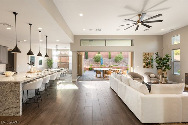 6845 Stellar Wind Street, Las Vegas, NV 89135