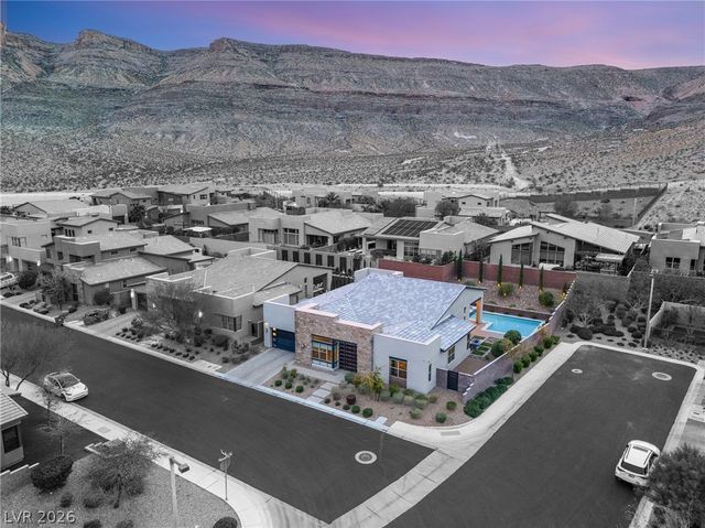 6845 Stellar Wind Street, Las Vegas, NV 89135