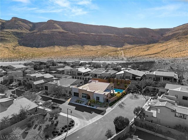 6845 Stellar Wind Street, Las Vegas, NV 89135