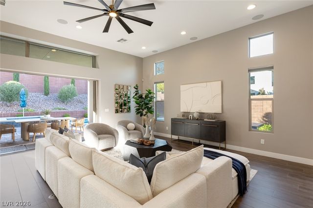 6845 Stellar Wind Street, Las Vegas, NV 89135