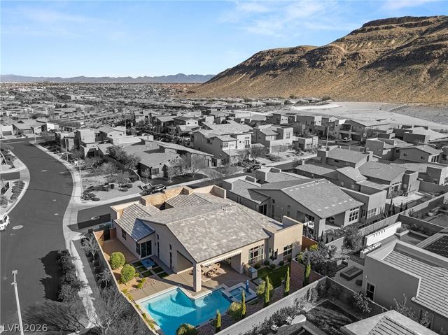 6845 Stellar Wind Street, Las Vegas, NV 89135