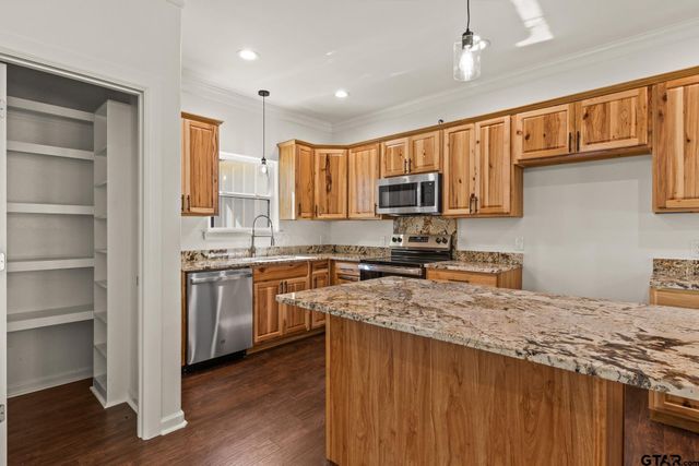 1339 Hwy 67, Mt Vernon, TX 75457