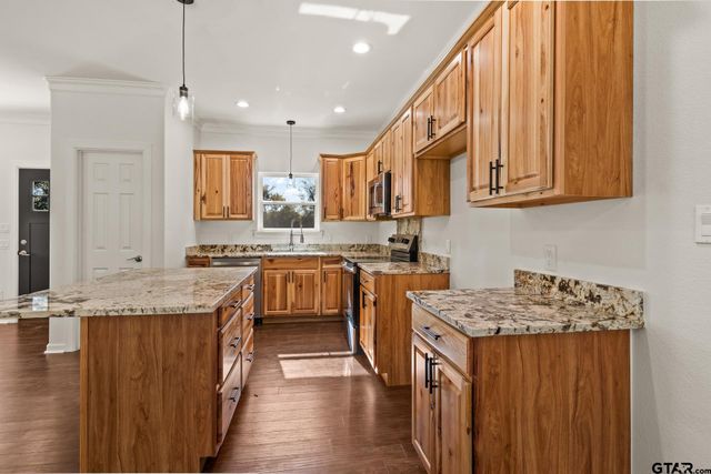 1339 Hwy 67, Mt Vernon, TX 75457