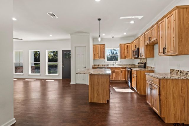 1339 Hwy 67, Mt Vernon, TX 75457