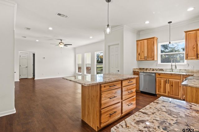 1339 Hwy 67, Mt Vernon, TX 75457