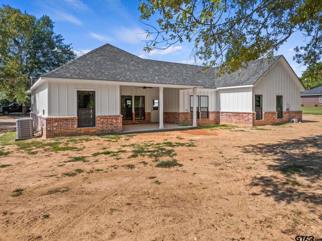 1339 Hwy 67, Mt Vernon, TX 75457