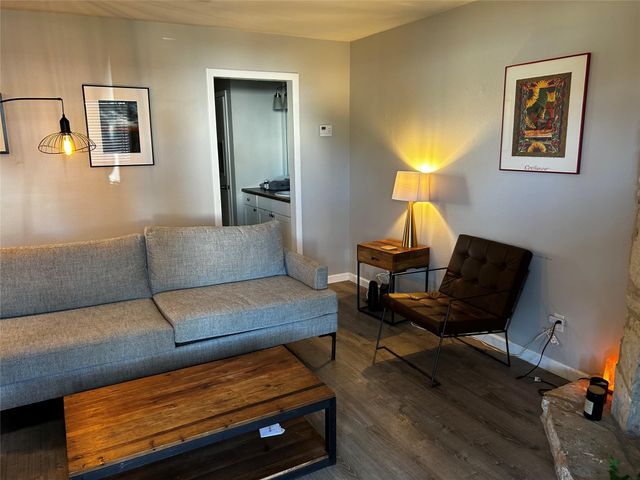 4307 S 1st ST 108, Austin, TX 78745
