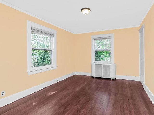 72 Pilgrim Avenue, Yonkers, NY 10710