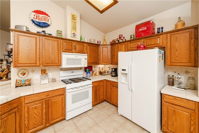 4388 Box J Circle, Kingman, AZ 86401