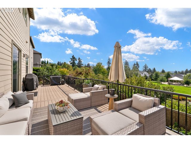 15394 Sw SEINE Dr, Tigard, OR 97224