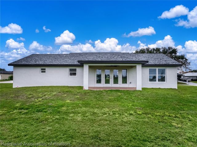 6724 Heavitree Drive, Sebring, FL 33876