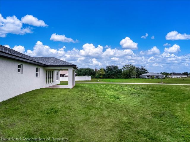 6724 Heavitree Drive, Sebring, FL 33876