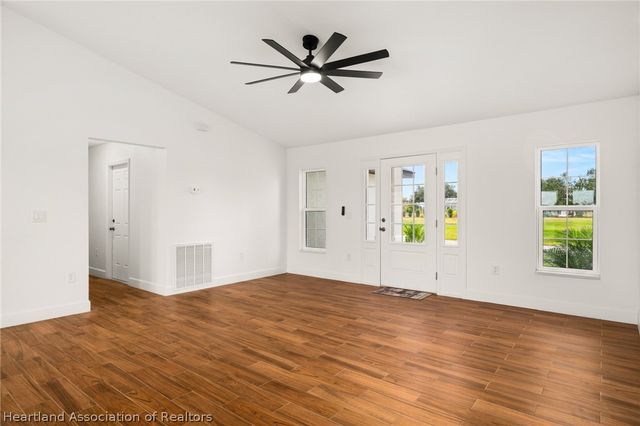 6724 Heavitree Drive, Sebring, FL 33876