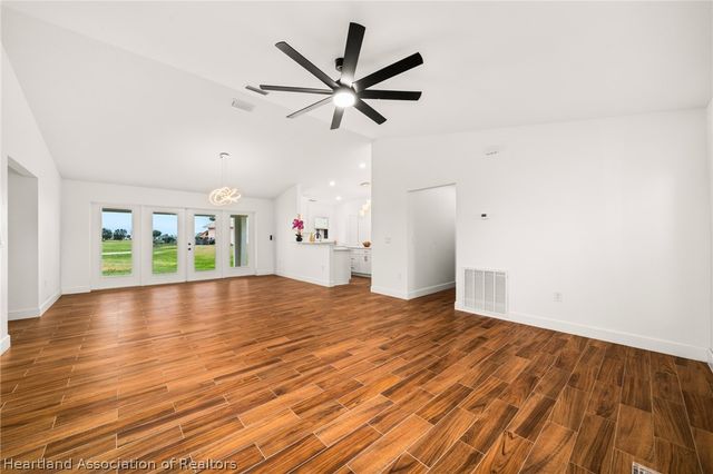 6724 Heavitree Drive, Sebring, FL 33876