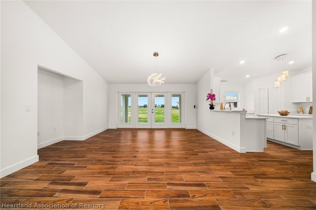 6724 Heavitree Drive, Sebring, FL 33876