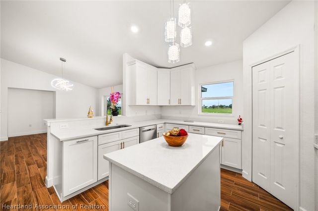 6724 Heavitree Drive, Sebring, FL 33876