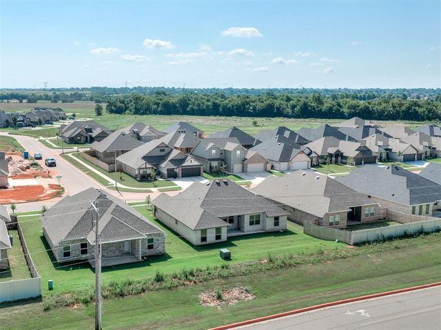 4901 Misty Wood Lane, Mustang, OK 73064