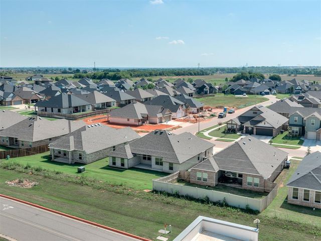 4901 Misty Wood Lane, Mustang, OK 73064