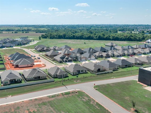 4901 Misty Wood Lane, Mustang, OK 73064