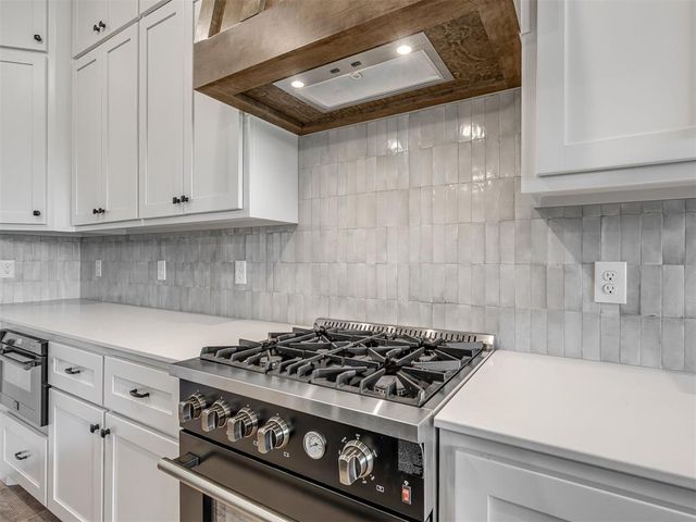 4901 Misty Wood Lane, Mustang, OK 73064